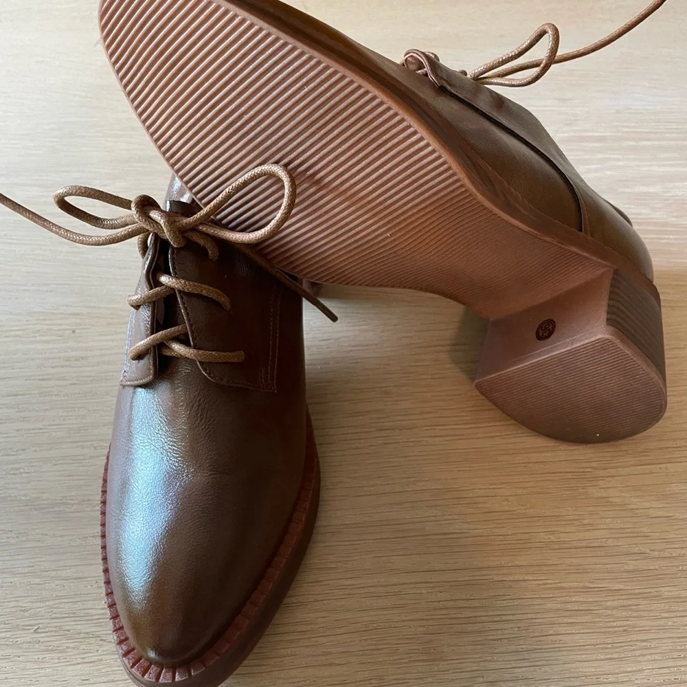CHIKO Brown heeled Oxford shoes - Picture 4 of 4